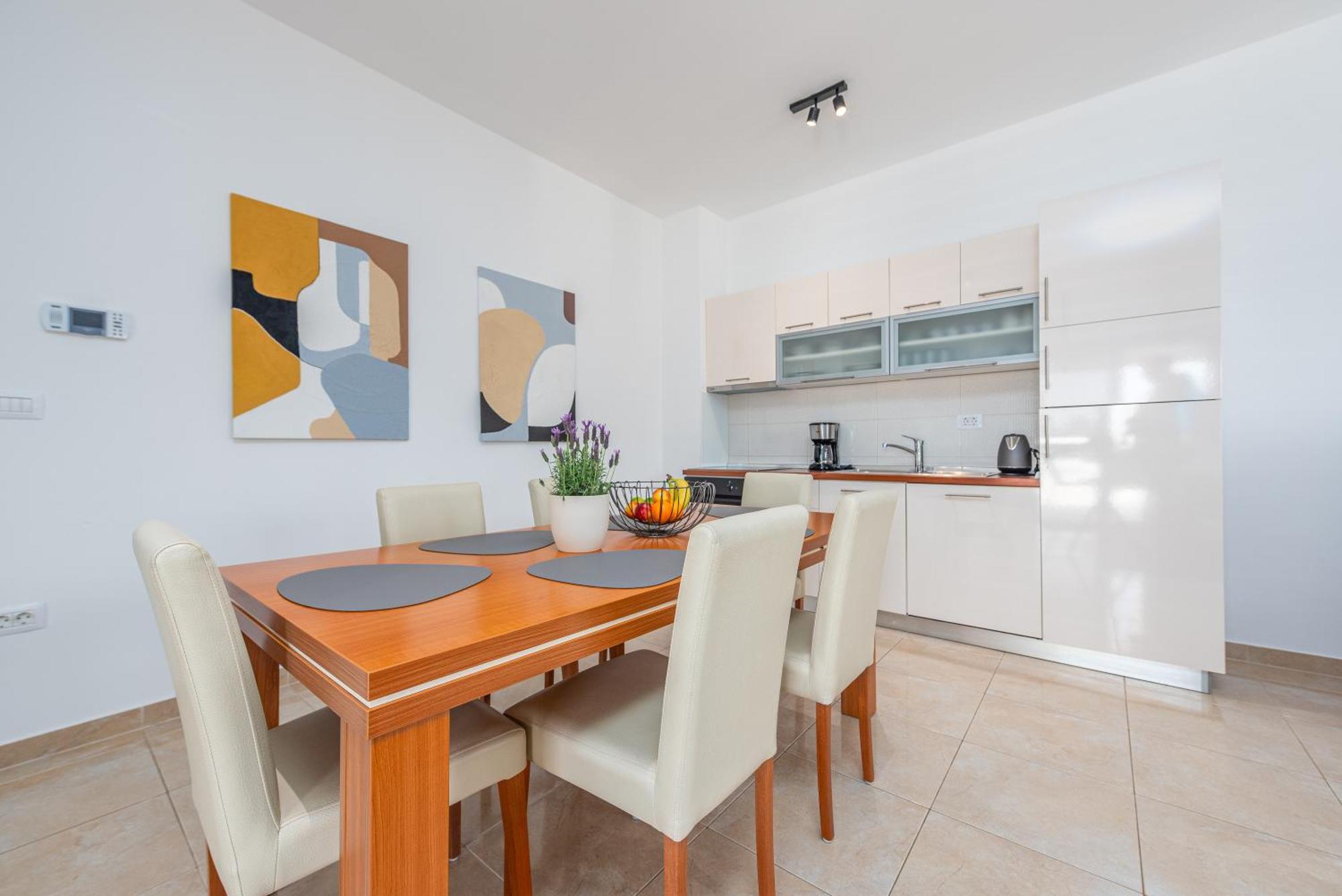 Apartment L&d *