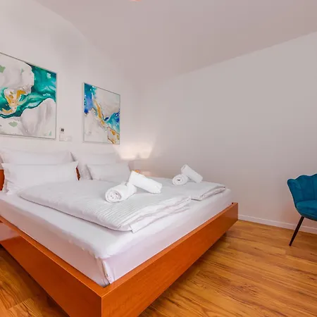 Apartments L&D Biograd Na Moru Esterno foto