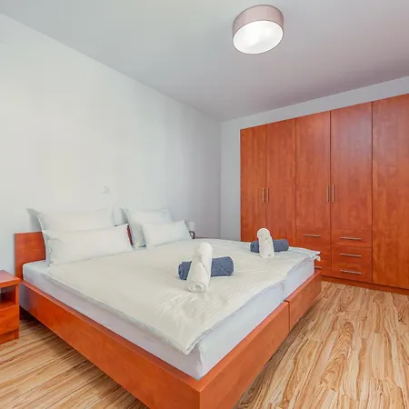 Apartments L&D Biograd Na Moru Esterno foto
